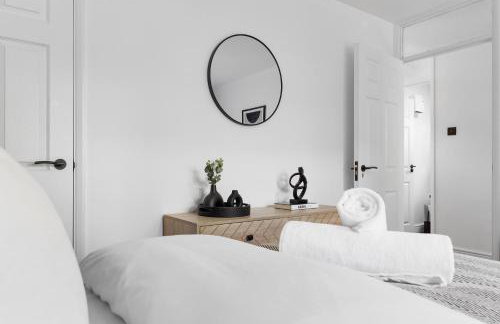 2BR Flat, Free Parking, Close to Airport & Centre - Foto 40