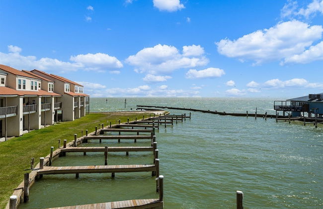 Bay Breeze Bungalow by Miss Kitty’s - Foto 35