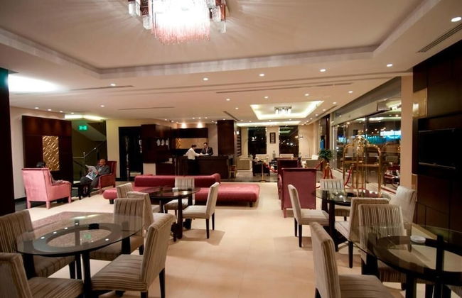 Riyadh Dior - Foto 3