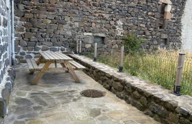 Gîte LE RABIOUZE - 4 épis, 15 pers, 22 couchages - Ancienne Bergerie rénovée, cachet d'origine conservé - Vue magnifique - Label Ecogîte - Foto 7