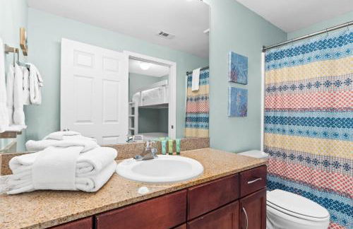 Laketown Wharf Resort #1321 by Book That Condo - Foto 46