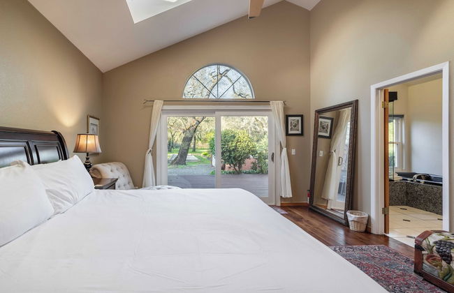 Valley of the Moon by Avantstay Tranquil Escape, Large Yard w/ Hot Tub & Fire Pit - Foto 30