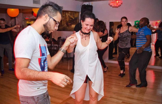 Aula de bachata em Punta Cana - Foto 1
