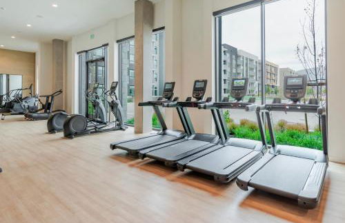 Blueground East Industrial pool AC nr park SFO-1850 - Foto 22