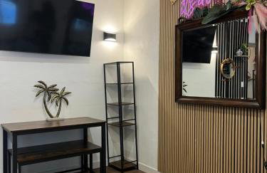 Stunning Little Havana Suites Close to airport, Calle Ocho, Brickell, Wynwood and the Beaches - Free Parking - Foto 3