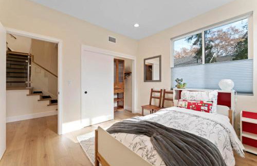 Spacious Mountain View 4 Bedroom Modern Home - Foto 23