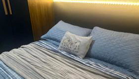 Casa com 2 quartos, sendo um suíte, super aconchegante para temporada - Foto 3