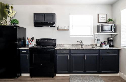 Step Free Entrance-Wolfe Cottage at Wrenwood Ranch, King Bed - Foto 6