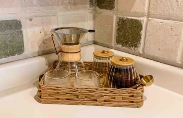 Beachglass Cottage - Family Friendly Kids and Pets - Photo 14