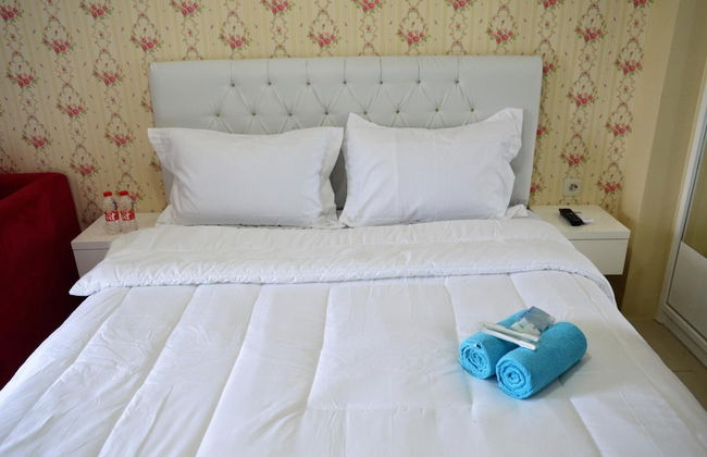 Roomku at Bassura City Apartment - Foto 13