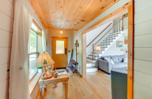 Mountain Cabin with Covered Decks and Fire Pit! - Foto 11