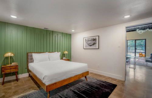 Maltby Motors 2 - Picture Perfect OG Loft near HOU - Foto 13