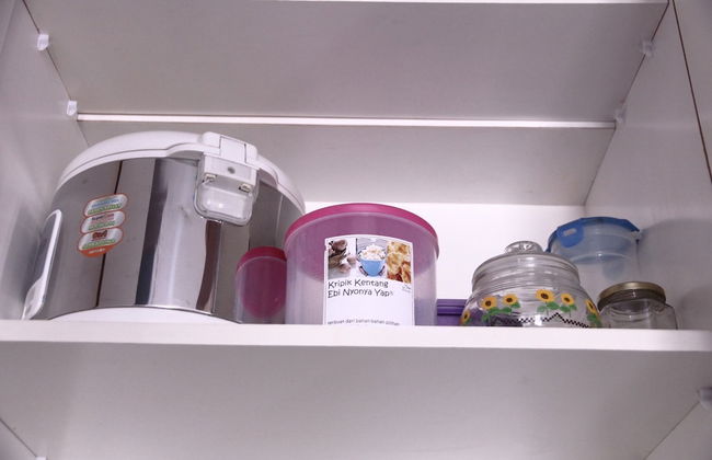 Comfortable 2BR Mutiara Bekasi Apartment - Foto 18