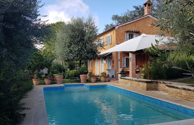 Home set in Olive Grove With Stunning Views - Foto 1