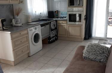 Petite maison avec jardin privé - Photo 14