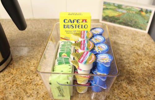 2 Bed 2 Bath Condo with Amenities - Foto 19