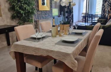 Luxurious Holiday Home in Benahavis - Photo 2