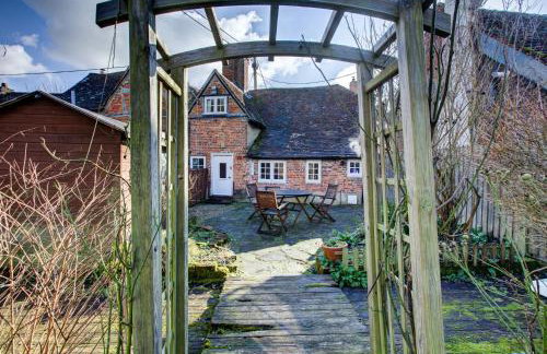 Eglantine - Photo 31