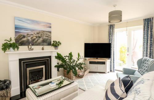 Coral House - Photo 16