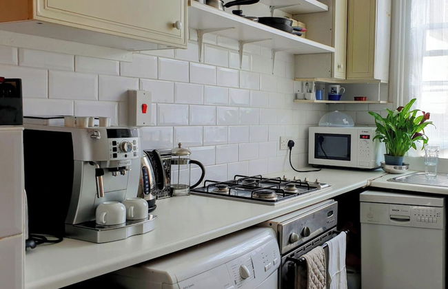 Charming 1-wall Bed Comfortable Studio in Nwlondon - Foto 9