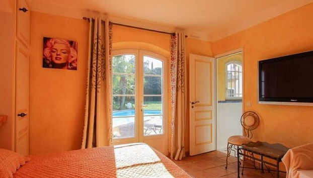 Vibrant Holiday Home With Private Pool - Foto 2, Habitación