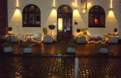 Kulturdenkmal 60 m2 HISTORISCHES BALKENHÄUSCHEN von 1749 - Foto 43