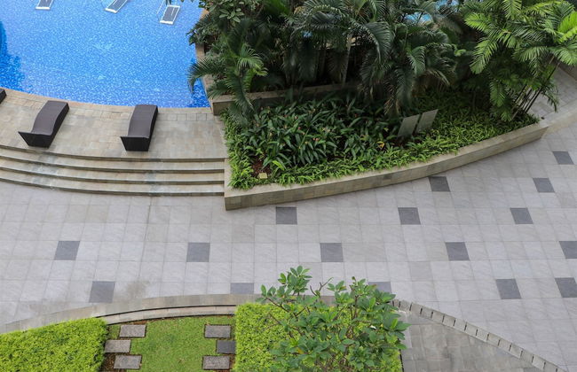 Beautiful Pool View Homey Spacious Studio At West Vista Apartment - Foto 27