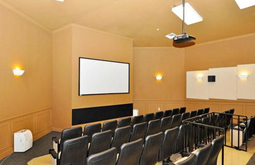 Windsor Hills Resort 2 Miles to Disney 6-Bedroom 4-Bathrooms Villa with Private Pool and Spa - Photo 24