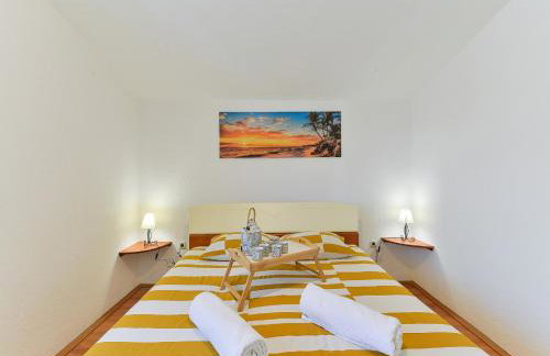 Holiday House Marina with pool - Foto 49