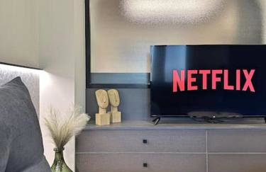 Oasis Luxury Apartments - Photo 32