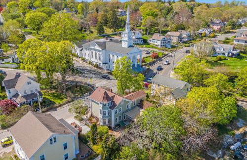 Coastal Victorian Home Walk to Downtown - Foto 44