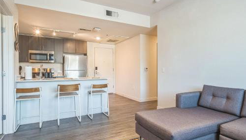 Chic and Modern Getaway with Gym 5 Min to Downtown - Foto 3