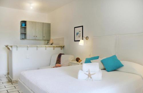 Nissiotiko Studios & Apartments - Photo 19