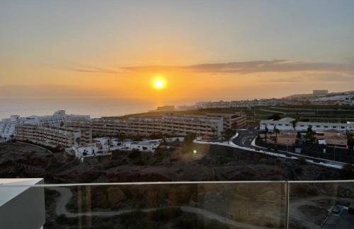 Ocean View Penthouse - Sunset Terrace, heated Pool, parking - Foto 46