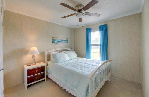 Family Home and Fire Pit and Deck, 11 Miles to Beach! - Foto 25