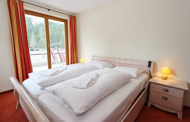 Chalet in Saalbach Near Ski Lift - Foto 16