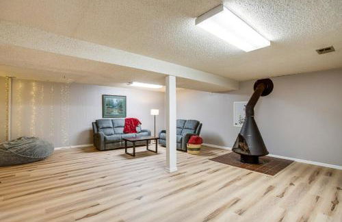 Gather Family! Home with Fenced Yard in Wheat Ridge - Foto 15