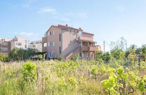 Comfortable Kastel Stafilic Apartment with Balcony - Two Bedroom Apartment with Balcony and Sea View - Foto 55