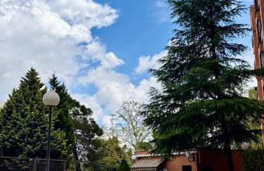 Airport Madrid Plenilunio Suites blue - Photo 25