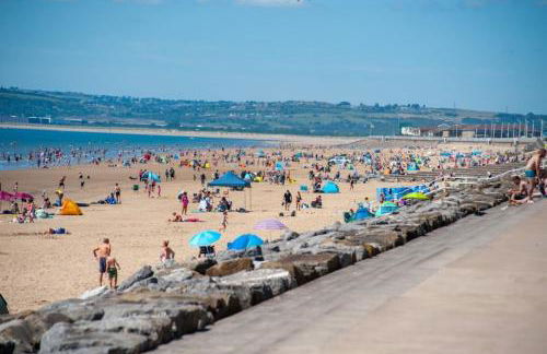 Fully accessible bungalow by the Beach - Photo 35