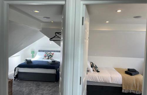 Gatwick 2 Bed Apartments Free Parking - Foto 9