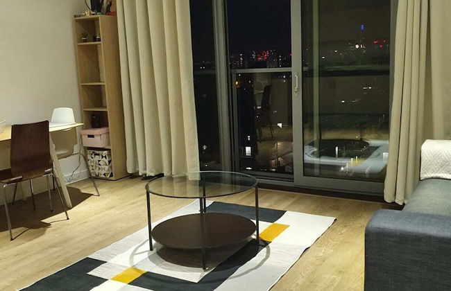 Modern 1 Bedroom Apartment Near Canary Wharf With Balcony - Foto 17