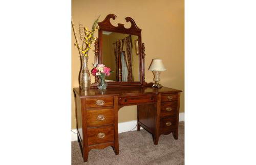 Historic Luxury Two Bedroom Apartment - Photo 15