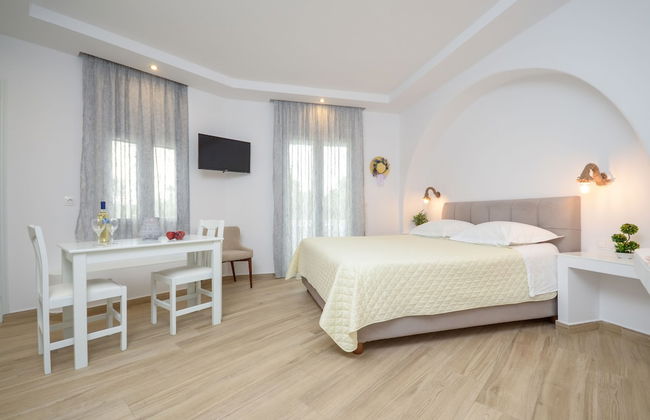 Sun Beach Hotel - Photo 14