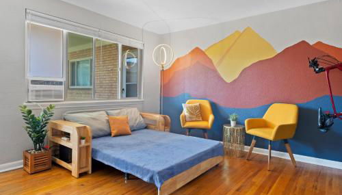 10 min to Red Rocks & KING BED & 7min to I70 & DT Golden & STR-25-0009 - Photo 4