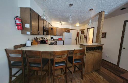 Cozy Retreat with Scenic Views- Prestige Vacations - Foto 19