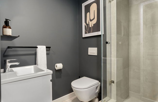 The Tokyo 307 - Photo 15