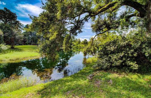 Lakeside Villa - Quite Location, walk to the pool and to the Country Club - Foto 5