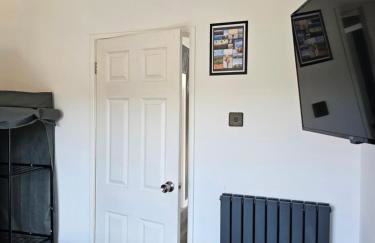 Bridgepay Modern 4 bedroom House in Cumbria - Whitehaven - Free Parking - Foto 36