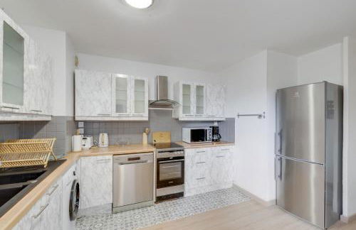 Chic and spacious apart with parking - Foto 6